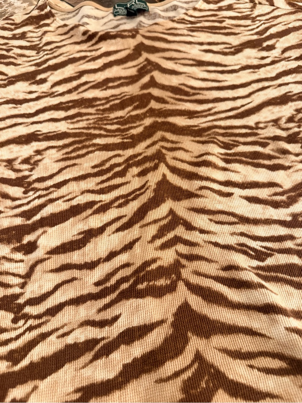 Lauren Ralph Lauren Active Tiger Print Waffle Knit Tee Large - Picture 3 of 5